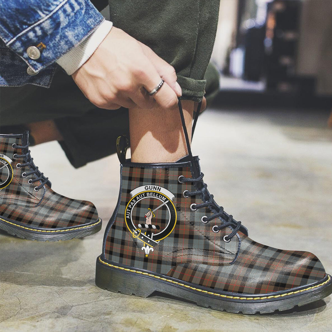 Gunn Weathered Tartan Crest Leather Boots