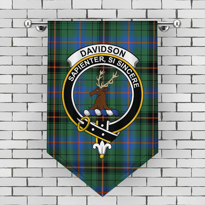 Davidson Ancient Tartan Crest Gonfalon