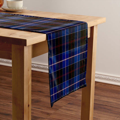 Dunlop Modern Tartan Crest Table Runner