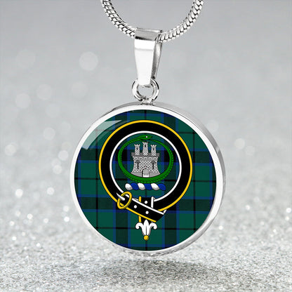 Innes Hunting Lyon Modern Tartan Crest Circle Necklace