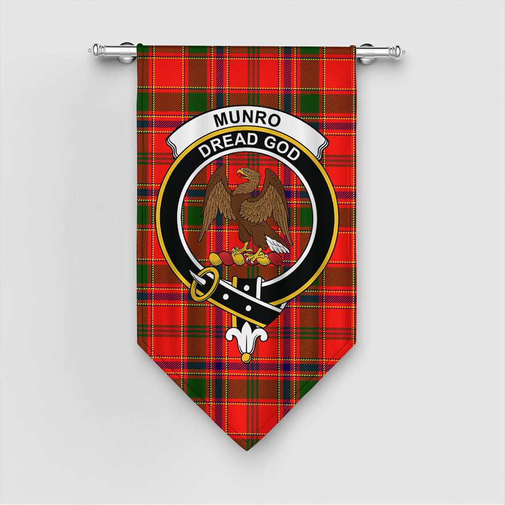 Munro Modern Tartan Crest Gonfalon