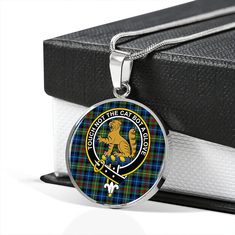 Smith (MacGowan Hunting) Modern Tartan Crest Circle Necklace